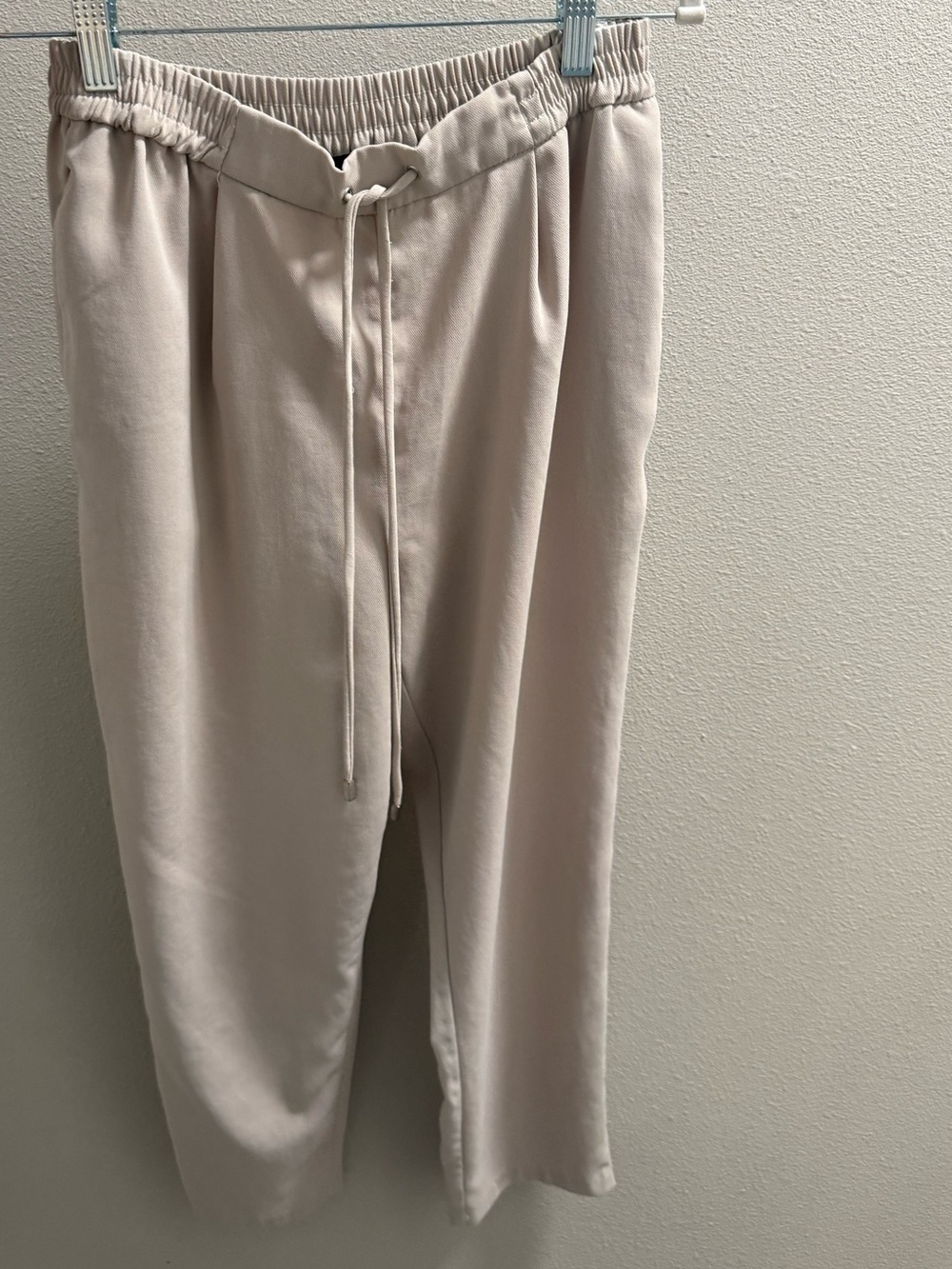 Zara Men's Drawstring Joggers in Light Beige
